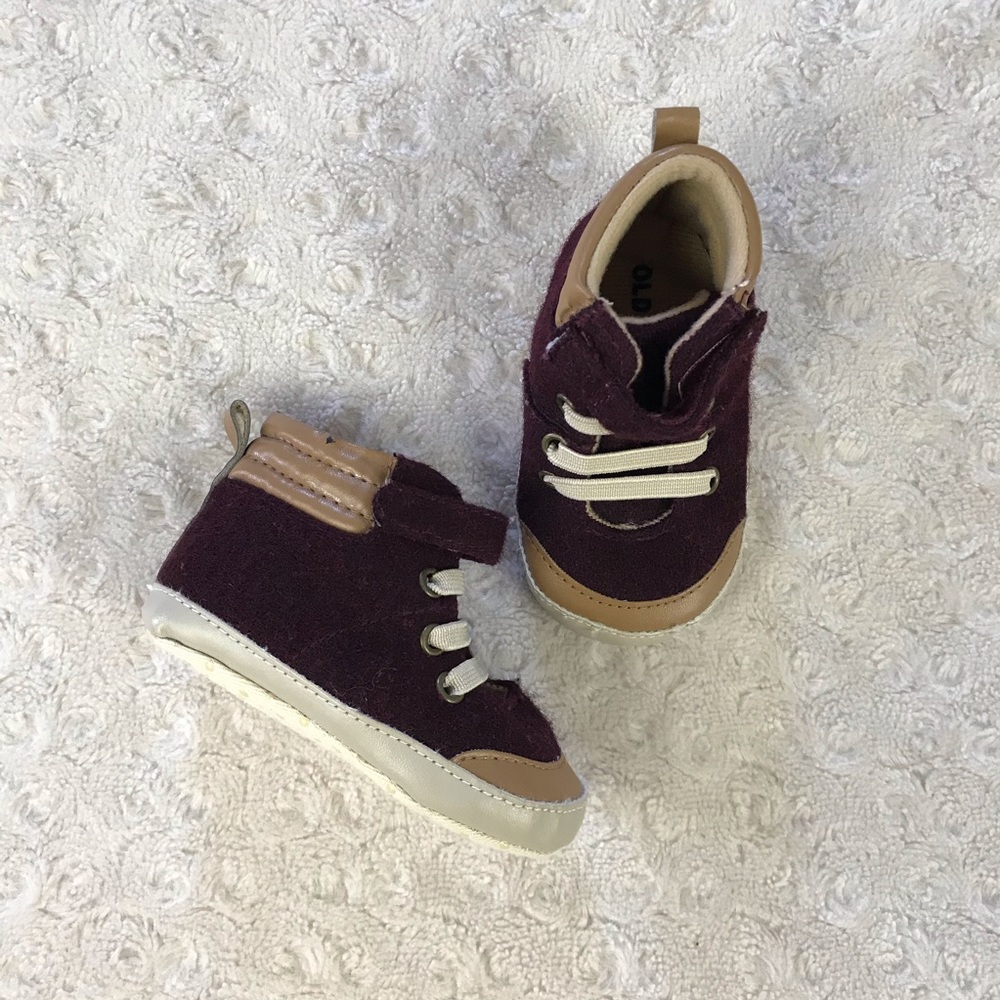 Old Navy High Top Baby Shoes 6-12 Months Burgundy